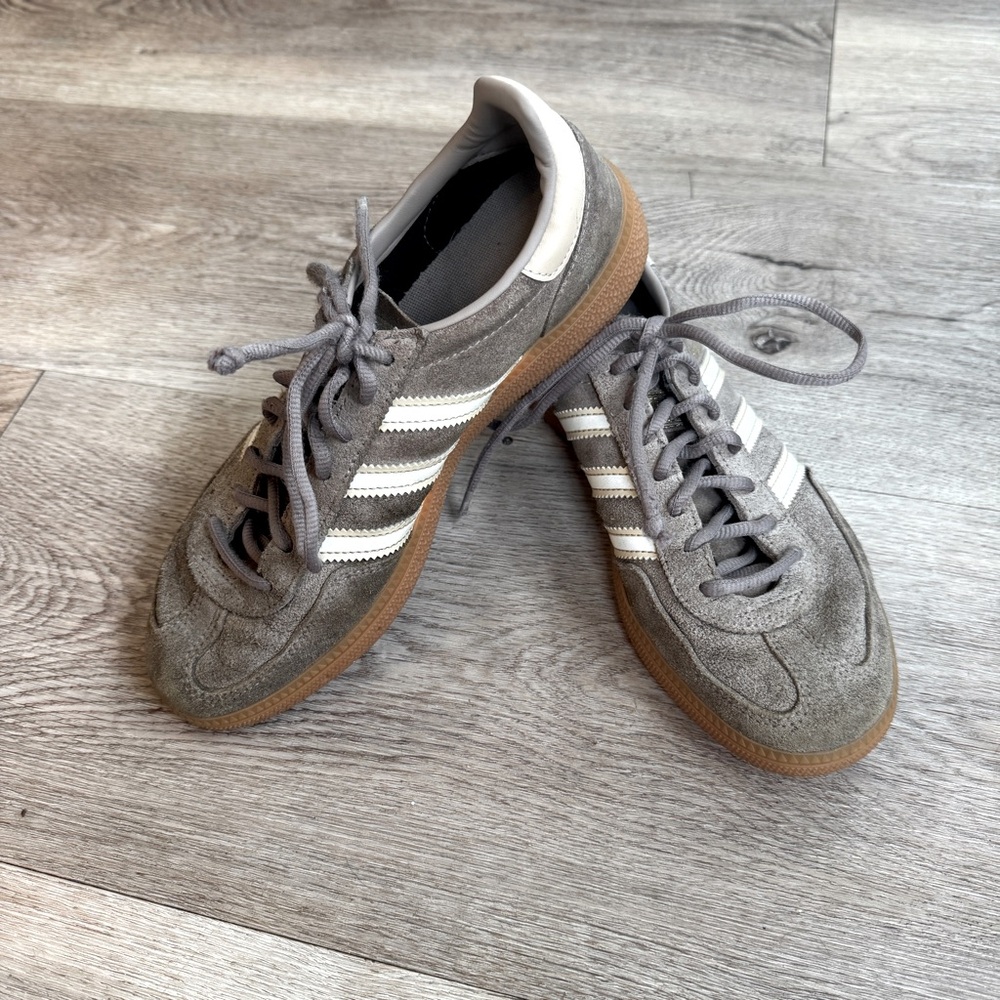 Adidas Handball Spezial TaupeGrayTanSuede Sneakers GumSoles M6.5 W7.5 UK6 EU39.5